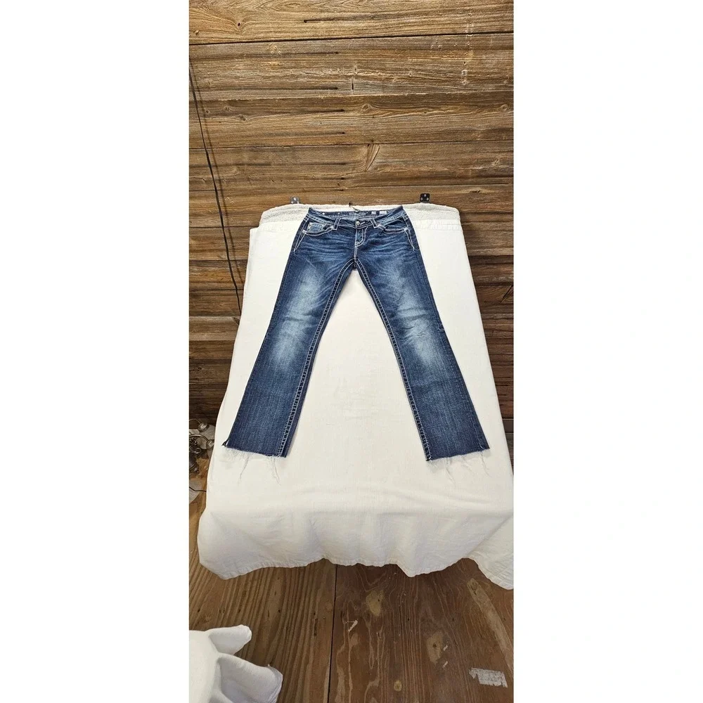 Miss Me Mid Rise Easy Cuffed Straight Leg Jeans Dark Wash Embellished Size 28